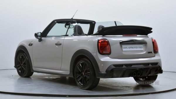 Used MINI Convertible 2023 for sale - 77372080: Photo 2