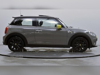 Used MINI Hatch 2021 for sale - 77958845: Photo