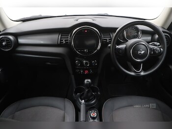 Used MINI Hatch 2018 for sale - 75810540: Photo