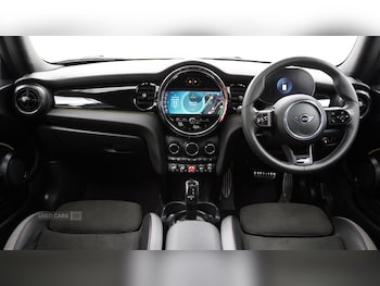 Used MINI Hatch 2023 for sale - 79013377: Photo