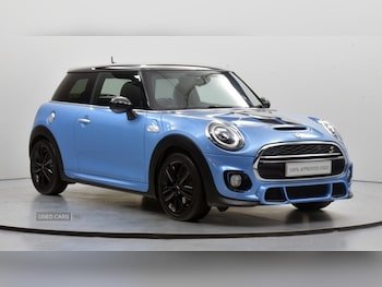 Used MINI Hatch 2018 for sale - 79472576: Photo