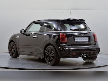 Used MINI Hatch 2019 for sale - 76523143: Photo