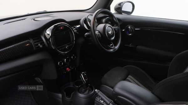 Used MINI Hatch 2019 for sale - 76523143: Photo 6