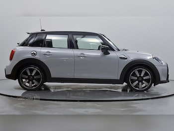Used MINI Hatch 2021 for sale - 77739175: Photo
