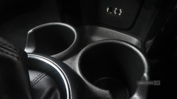 Used MINI Convertible 2017 for sale - 76936799: Photo 32