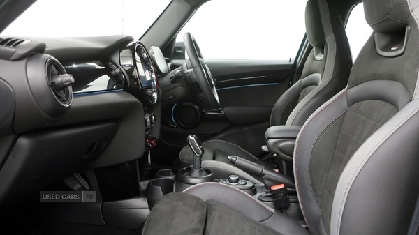 Used MINI Hatch 2023 for sale - 77978616: Photo 8