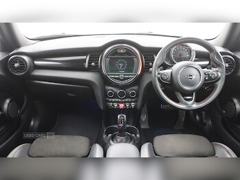 Used MINI Hatch 2021 for sale - 77697152: Photo