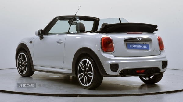 Used MINI Convertible 2017 for sale - 77017921: Photo 2