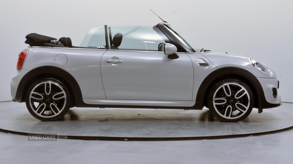 Used MINI Convertible 2017 for sale - 77017921: Photo 3