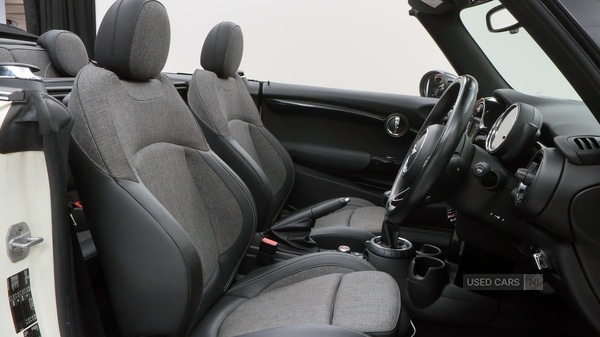 Used MINI Convertible 2016 for sale - 76315514: Photo 12