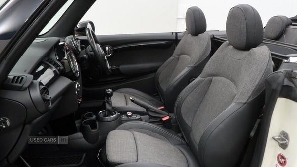 Used MINI Convertible 2016 for sale - 76315514: Photo 27