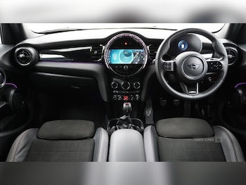 Used MINI Hatch 2021 for sale - 78901827: Photo