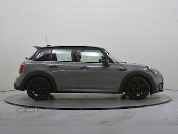 Used MINI Hatch 2021 for sale - 75532930: Photo