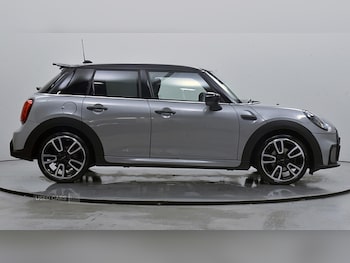 Used MINI Hatch 2024 for sale - 78215204: Photo