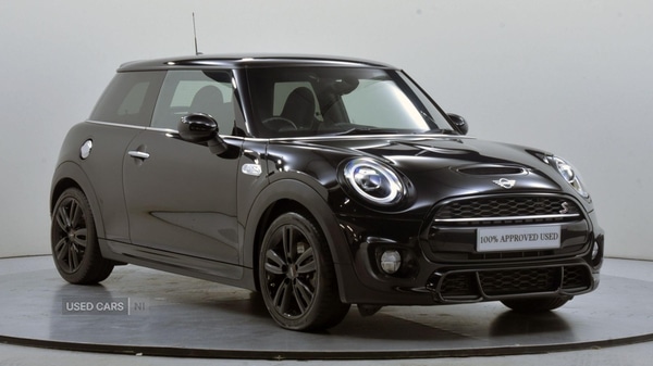 Used MINI Hatch 2019 for sale - 76337943: Photo 1