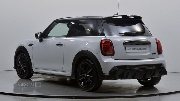 Used MINI Hatch 2022 for sale - 77825483: Photo 2