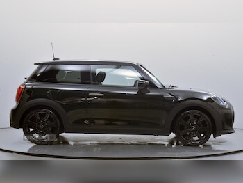 Used MINI Hatch 2023 for sale - 77684577: Photo