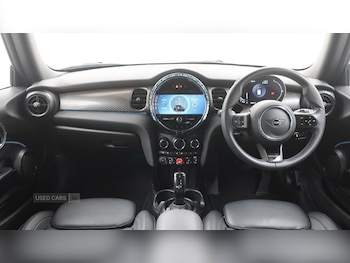 Used MINI Hatch 2023 for sale - 77684577: Photo