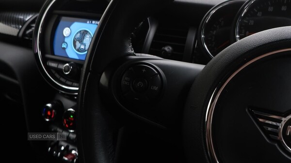 Used MINI Convertible 2019 for sale - 76937063: Photo 15