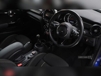 Used MINI Convertible 2019 for sale - 76937063: Photo