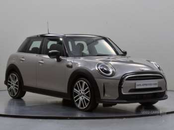 2023 - 1.5 Cooper Exclusive 5dr Auto [Comfort/Nav Pack]