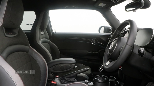 Used MINI Hatch 2023 for sale - 77082255: Photo 12