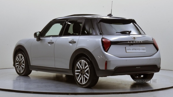 Used MINI Cooper 2025 for sale - 76500167: Photo 2