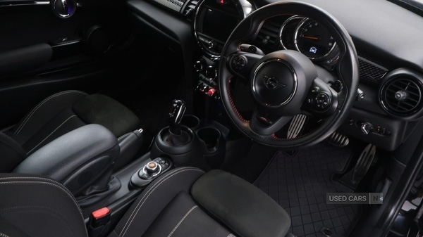 Used MINI Hatch 2019 for sale - 76419200: Photo 4