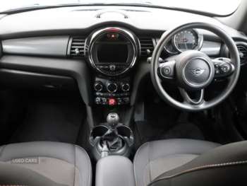 Used MINI Convertible 2019 for sale - 75142143: Photo