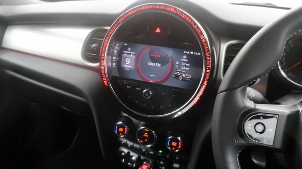 Used MINI Hatch 2022 for sale - 77244342: Photo 9