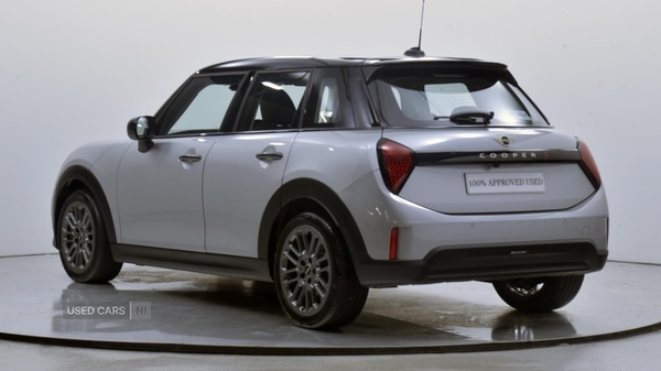 Used MINI Cooper 2024 for sale - 77978619: Photo 2