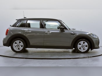 Used MINI Hatch 2022 for sale - 76936805: Photo