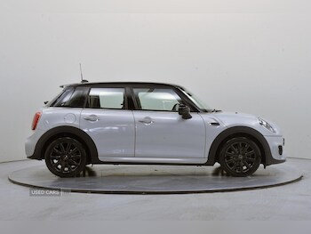 Used MINI Hatch 2018 for sale - 75602013: Photo