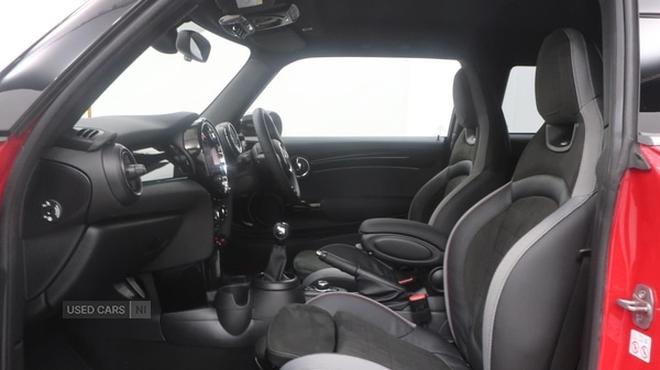 Used MINI Hatch 2022 for sale - 77238807: Photo 8