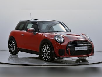 Used MINI Hatch 2024 for sale - 77684588: Photo