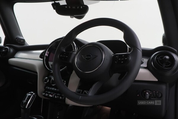 Used MINI Convertible 2023 for sale - 76248294: Photo 6