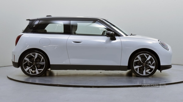 Used MINI Cooper 2025 for sale - 76936906: Photo 3