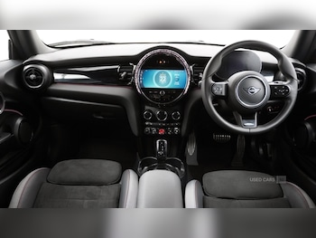 Used MINI Hatch 2023 for sale - 79304790: Photo