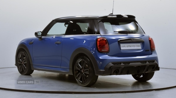 Used MINI Hatch 2023 for sale - 77018049: Photo 2