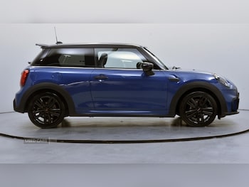 Used MINI Hatch 2023 for sale - 77018049: Photo