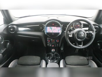 Used MINI Hatch 2022 for sale - 77244238: Photo