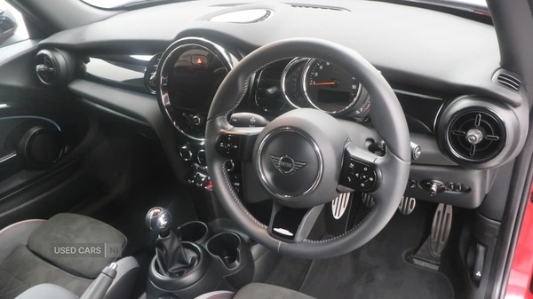 Used MINI Hatch 2022 for sale - 77098799: Photo 8