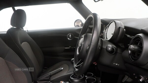 Used MINI Convertible 2017 for sale - 77244231: Photo 12