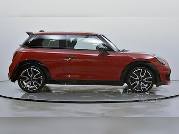 Used MINI Hatch 2024 for sale - 77684578: Photo