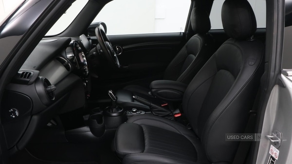 Used MINI Hatch 2023 for sale - 76315519: Photo 8