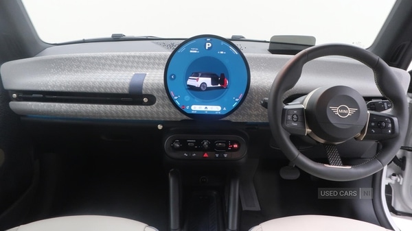 Used MINI Cooper 2025 for sale - 76500160: Photo 4