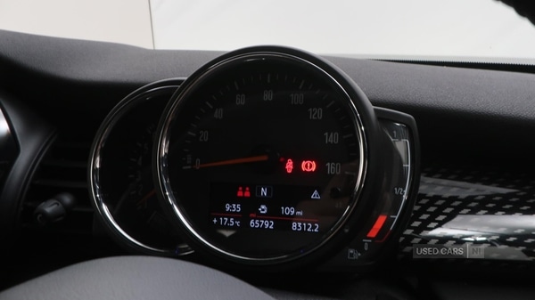 Used MINI Convertible 2019 for sale - 76753535: Photo 8