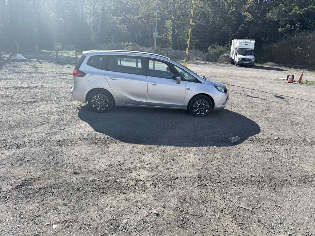 Used Vauxhall Zafira 2015 for sale - 76158684: Photo 11