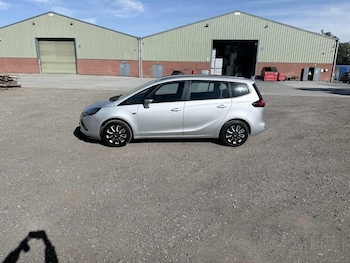 Vauxhall - Zafira