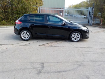 2015 (64) - 1.5 dCi Limited Energy 5dr